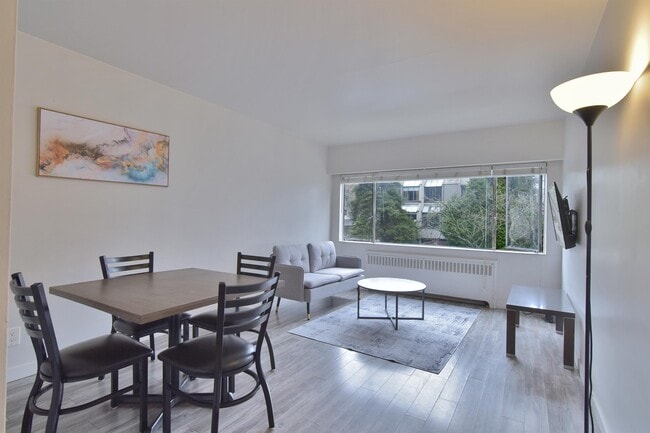 Building Photo - 1540 Haro St