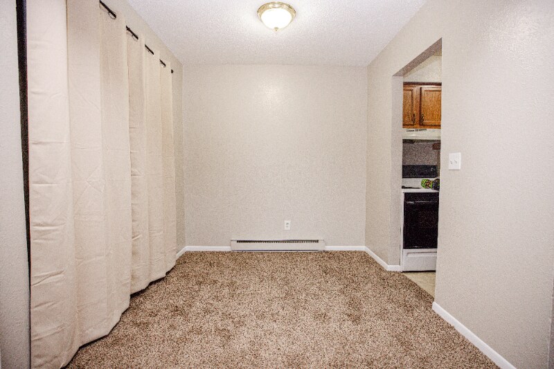 6730 Hill Ave Toledo, OH 43615 – photo 2