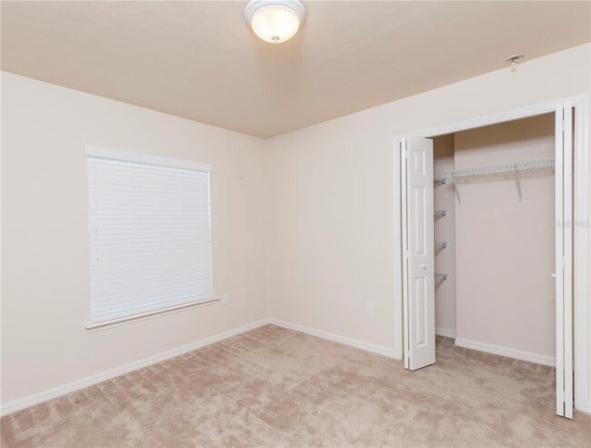 Building Photo - 10727 NW 65 Way