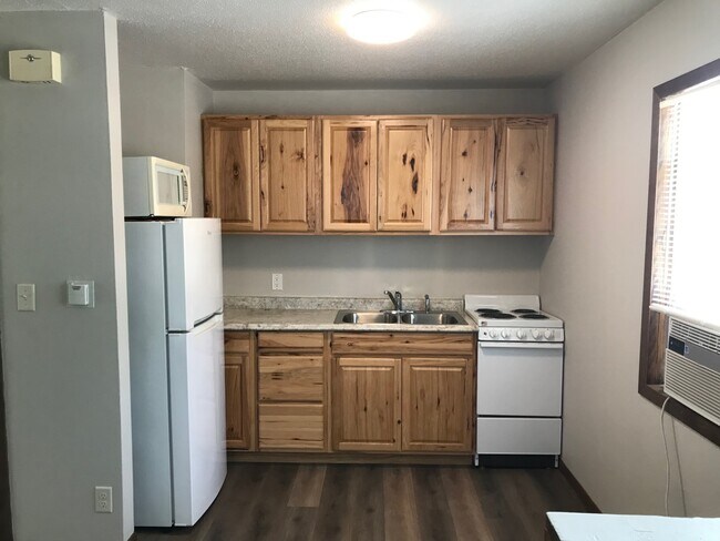 Foto del edificio - 216 E 3rd St