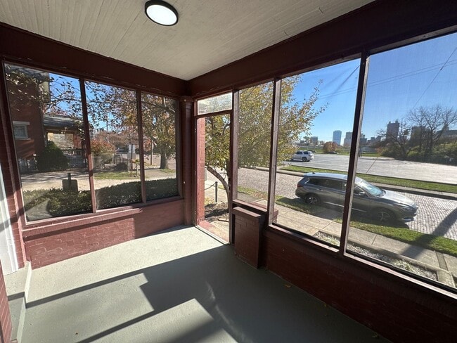 Foto del edificio - 138 E Lincoln St