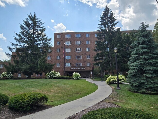 Foto del edificio - 3105 Devonshire Rd