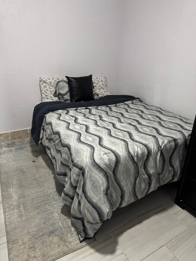 Foto del edificio - 4181 NW 34th Way