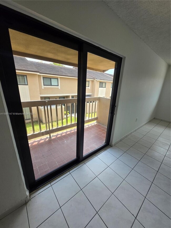 Foto del edificio - 15425 SW 80th St