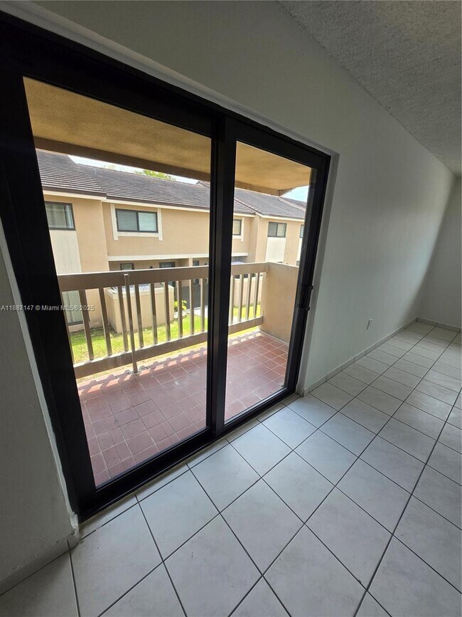 Building Photo - 15425 SW 80th St