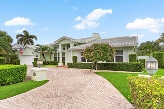 Building Photo - 1356 Thatch Palm Dr
