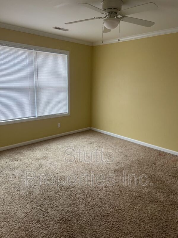 290 Co Rd 30 Unit Apt 103, Florence, AL 35634 Condo for Rent in