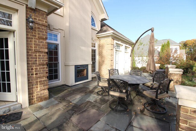 Building Photo - 15870 Spyglass Hill Loop