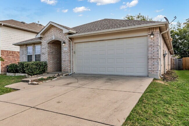 Building Photo - "Spacious 4-Bedroom Home – 2,085 Sq Ft For...