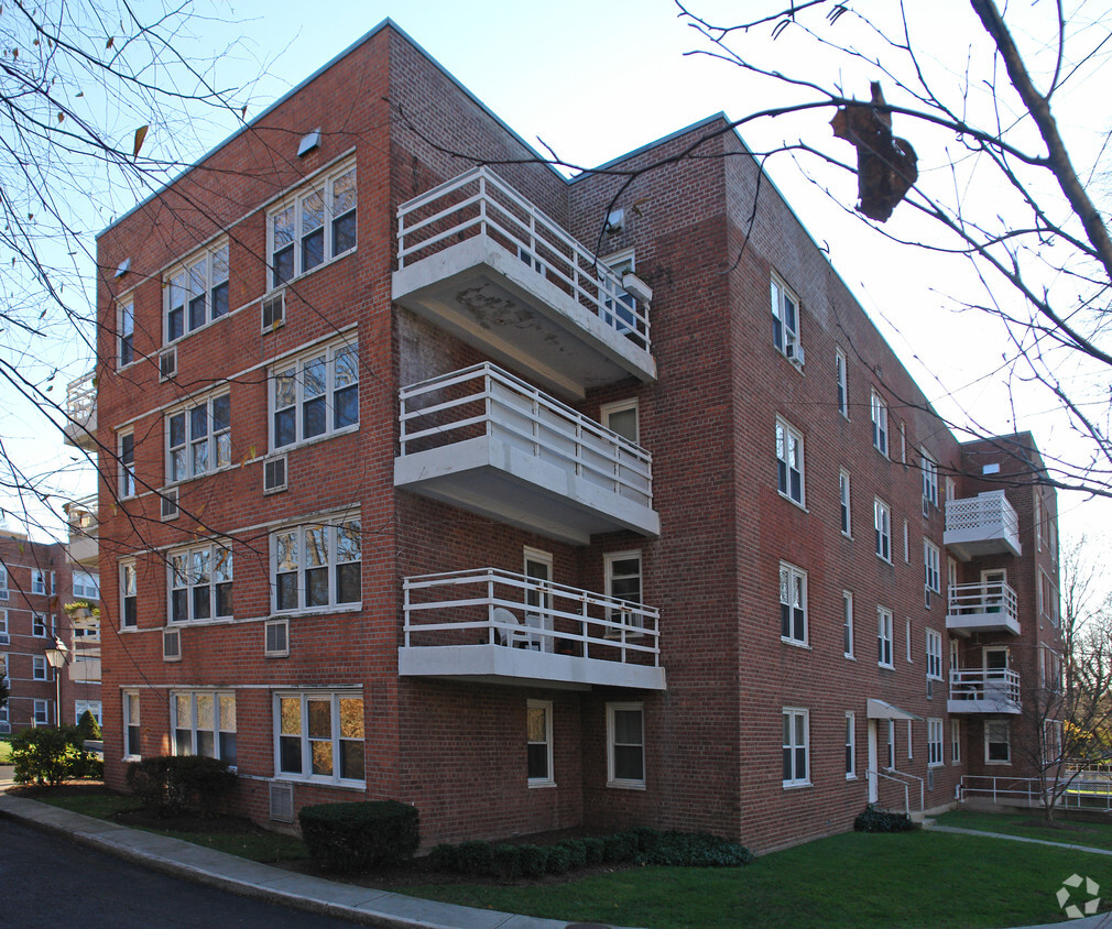 Building Photo - Fairfield House Condo