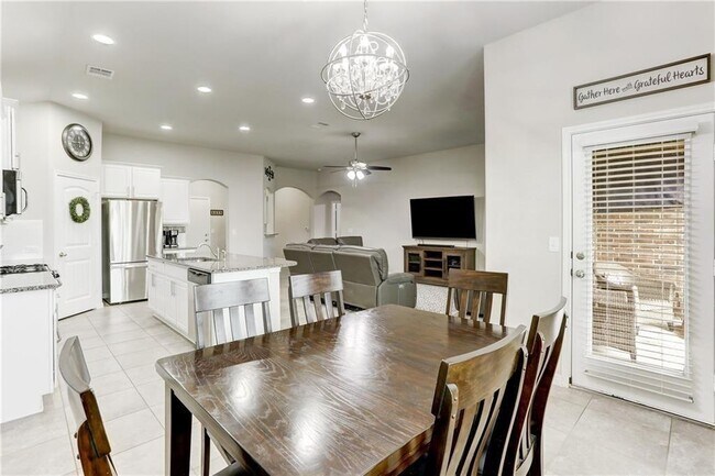 Building Photo - 16433 Pienza Dr