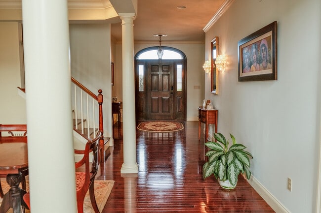 Building Photo - 134 Tuscany Trace Dr