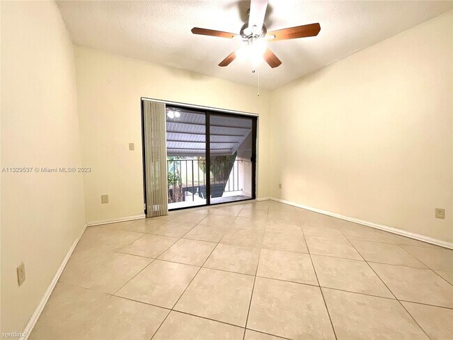 Foto del edificio - 3 br, 2.5 bath House - 7449 Big Cypress Dr