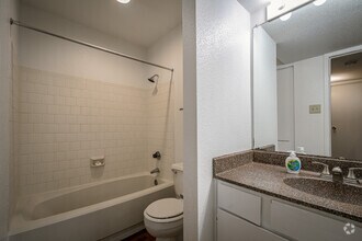 2BR, 2BA - 975SF - Walnut Terrace Apartments