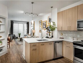 Building Photo - Tuscan Village