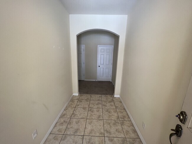 Building Photo - 3633 Pine Knot Drive