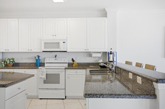 Foto del edificio - 80 Surfview Dr