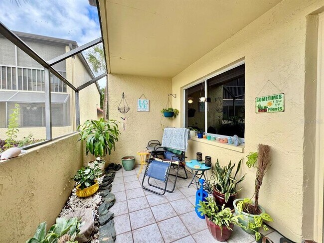 Foto del edificio - 2420 Winding Creek Blvd