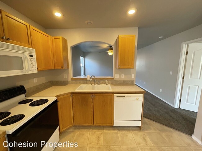 Building Photo - 3 br, 2 bath House - 11117 Race St