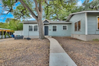 Building Photo - 3113 Robinson Ave