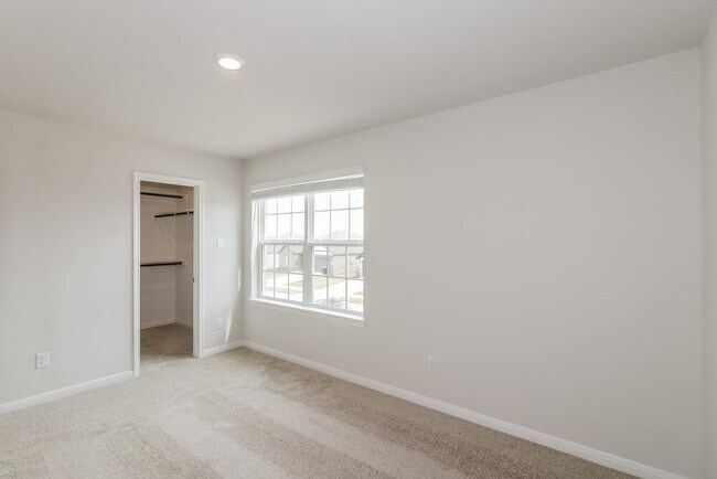 Foto del edificio - 7610 Thrips Ln