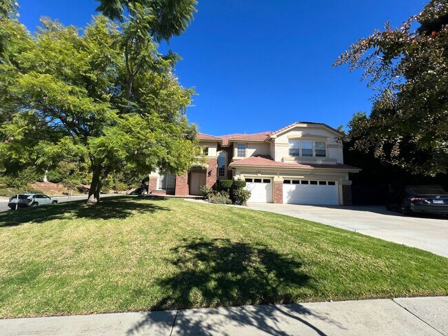 Foto del edificio - Gorgeous and spacious 5 bedroom home in Re...