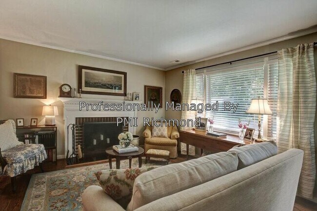 Building Photo - 804 Penola Dr