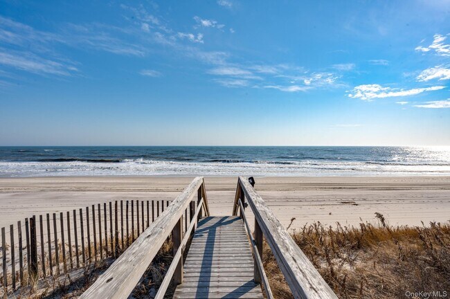 Foto del edificio - 40 Dune Rd