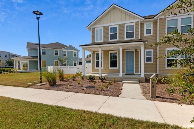 Building Photo - 205 Daydream Ave