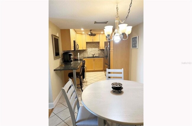 Foto del edificio - 25188 Marion Ave