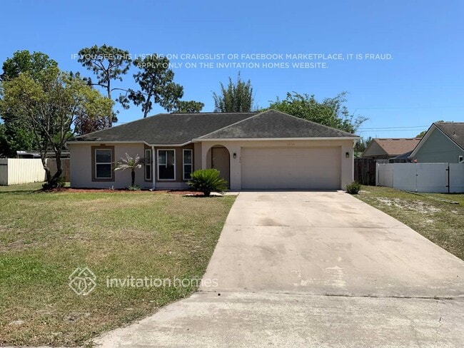 Building Photo - 3074 Mapleshade St