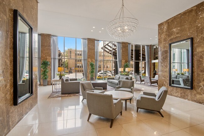 Foto del edificio - 655 W Irving Park Rd