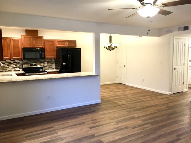 Building Photo - 2738 White Ave