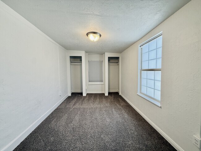 Foto del edificio - 2535 Adams Ave