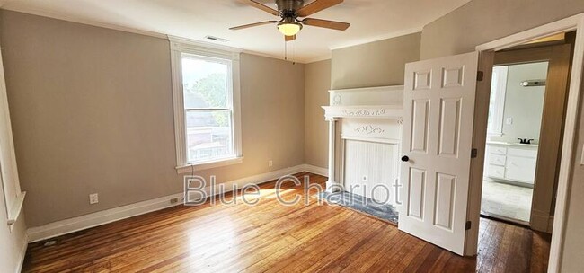 Building Photo - 303 Broad St W