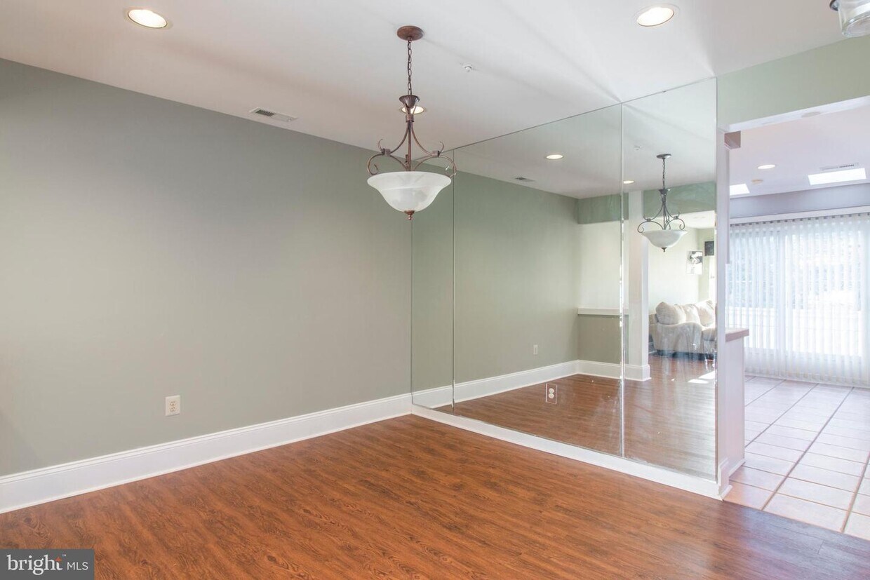 1627 Rockcress Dr, Jamison, PA 18929 Townhouse for Rent in Jamison