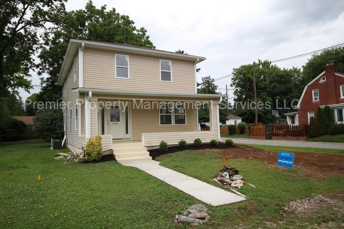 Foto principal - 2125 Gladstone Ave