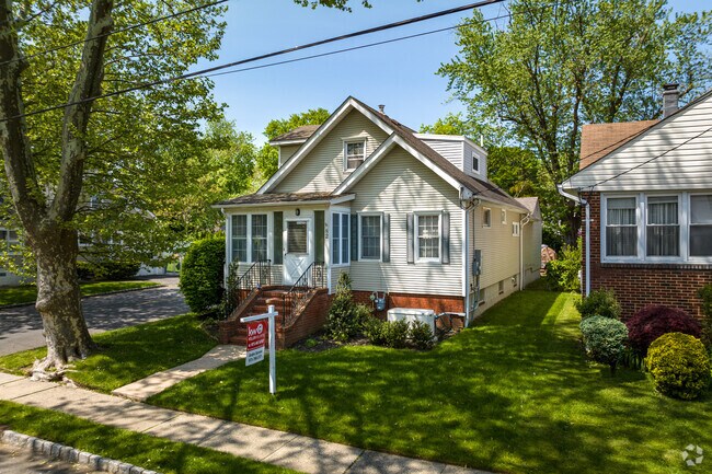 Springfield's charming Cape Cod homes are nestled on tree-lined streets.