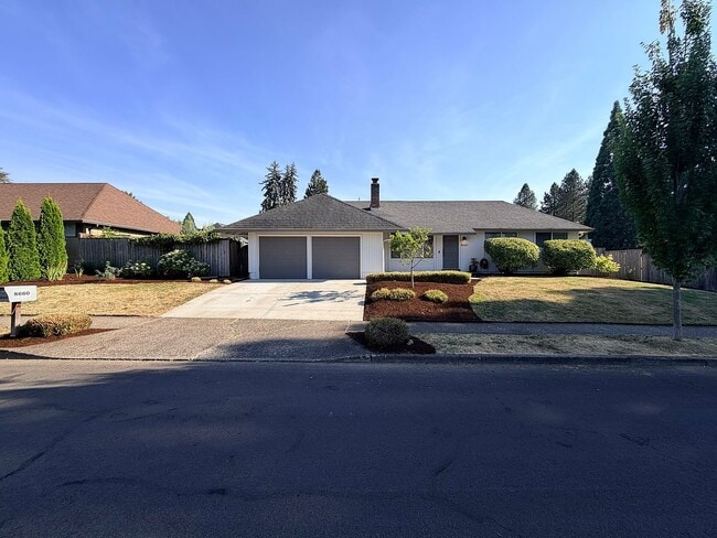 Building Photo - 8660 SW Comanche Way