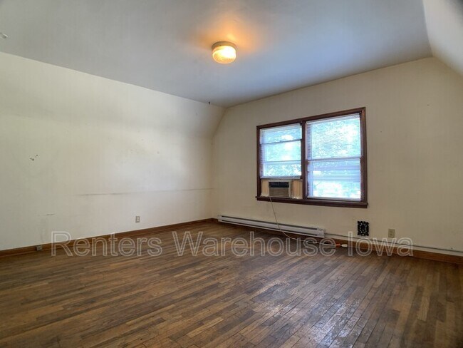 Building Photo - 2650 Cottage Grove Ave