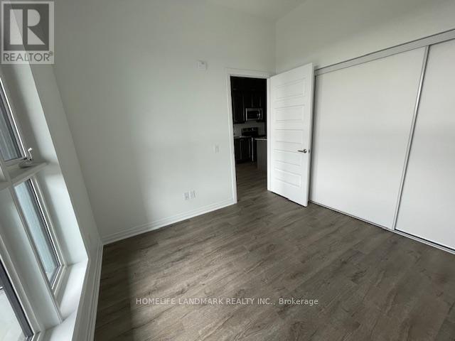 Photo du bâtiment - 411-495 DUNDAS St