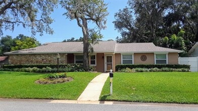 Building Photo - 71 Brookwood Dr