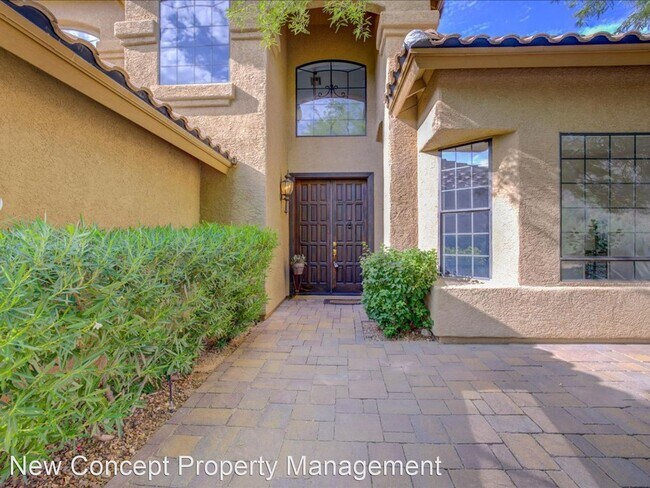 Building Photo - 3 br, 2 bath House - 1611 E. Sonoran Deser...