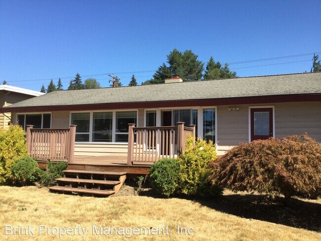 Building Photo - 3 br, 1.5 bath House - 125 156th Ave NE