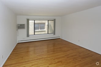 Interior Photo - Sela Campus University Apartments