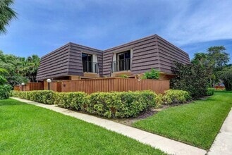Building Photo - 1302 13th Ct