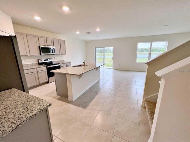 Foto del edificio - 6820 Cranes Roost Rd