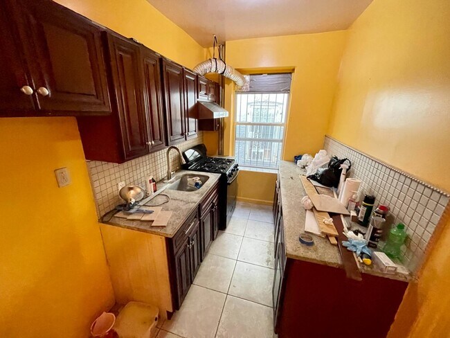 Foto del edificio - 1230 Ward Ave