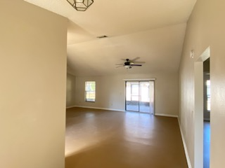 Building Photo - 6802 Seaview Way