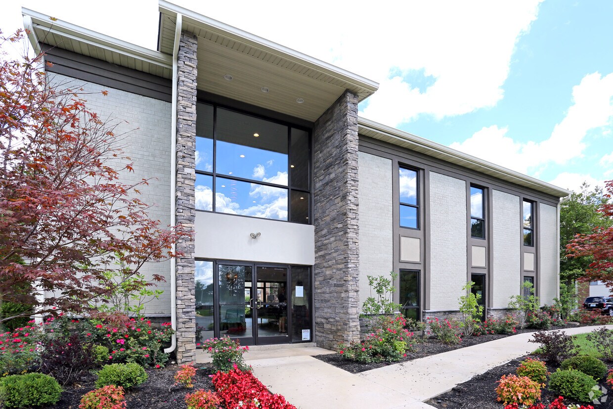 The Rye Apartments at 9400 Hurstbourne Park Blvd Louisville, KY